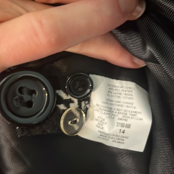 Tribal Black and White Plaid Jacket. Size 14. - Picture 9 of 10